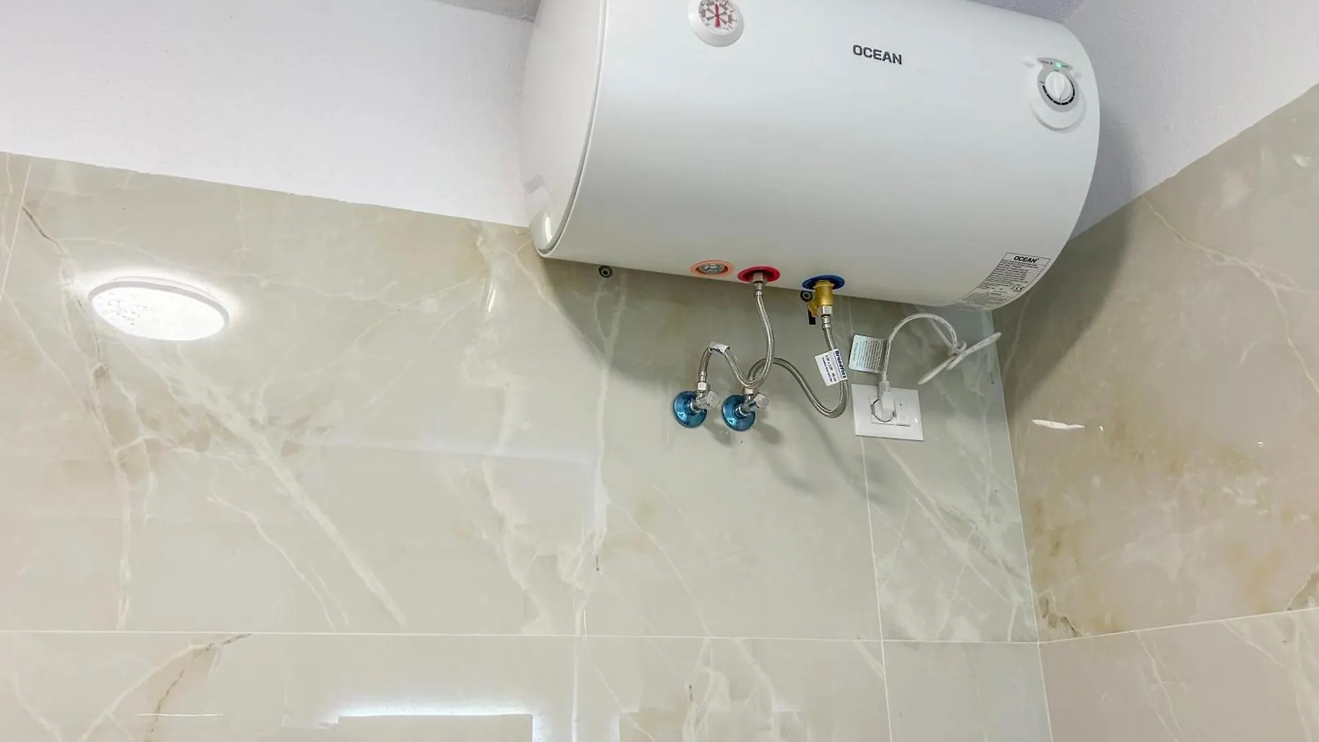 1 Bedroom 997 Durres 0*,  Albania